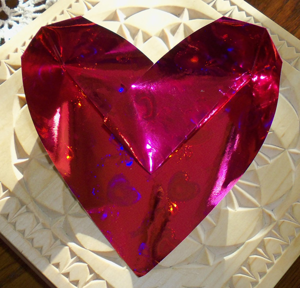 Heart Dish by Ildikó H. Vass